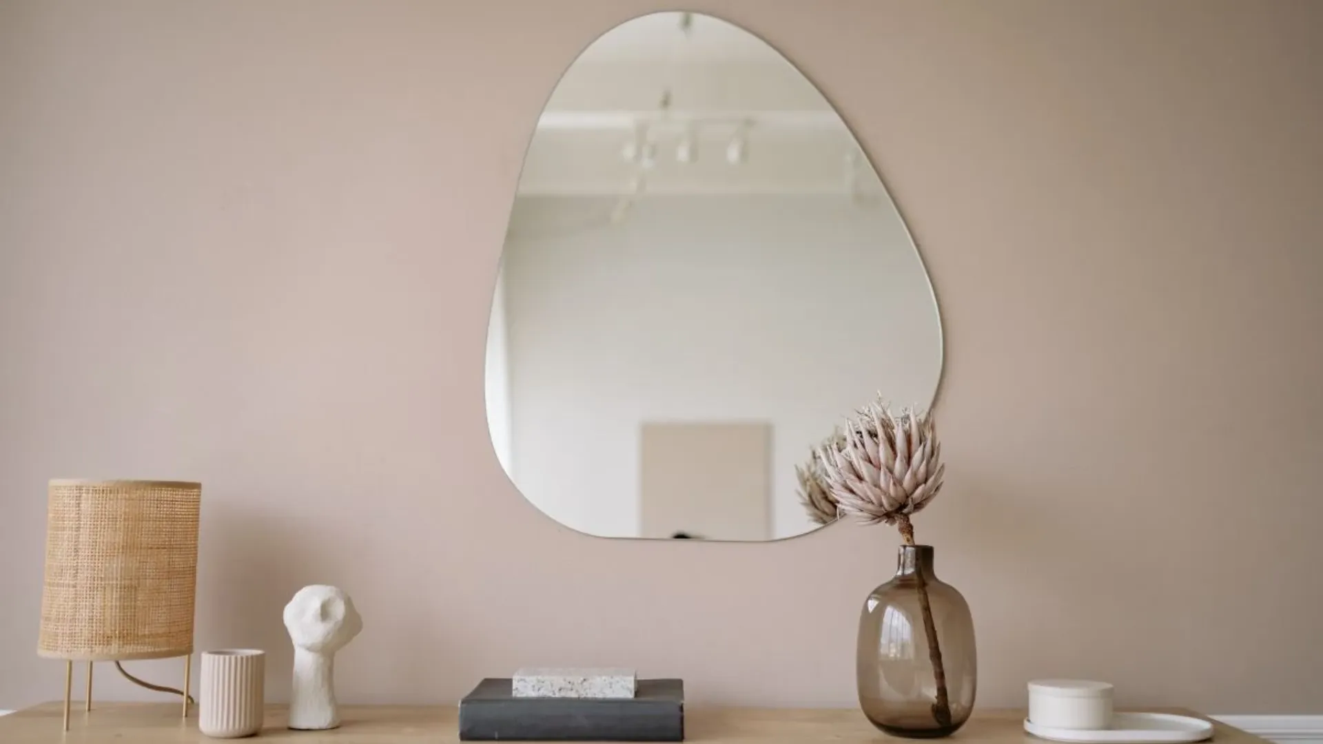 Como Tirar Espelho Colado com Silicone de Forma Segura