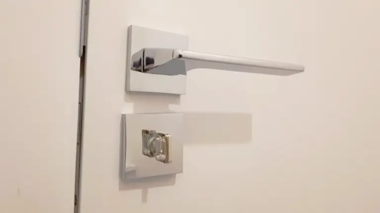 10 Melhores Fechaduras para Porta de Madeira de 2025