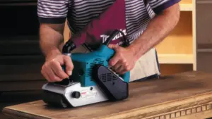 10 Melhores Lixadeiras (Orbital, Roto-Orbital e de Cinta)