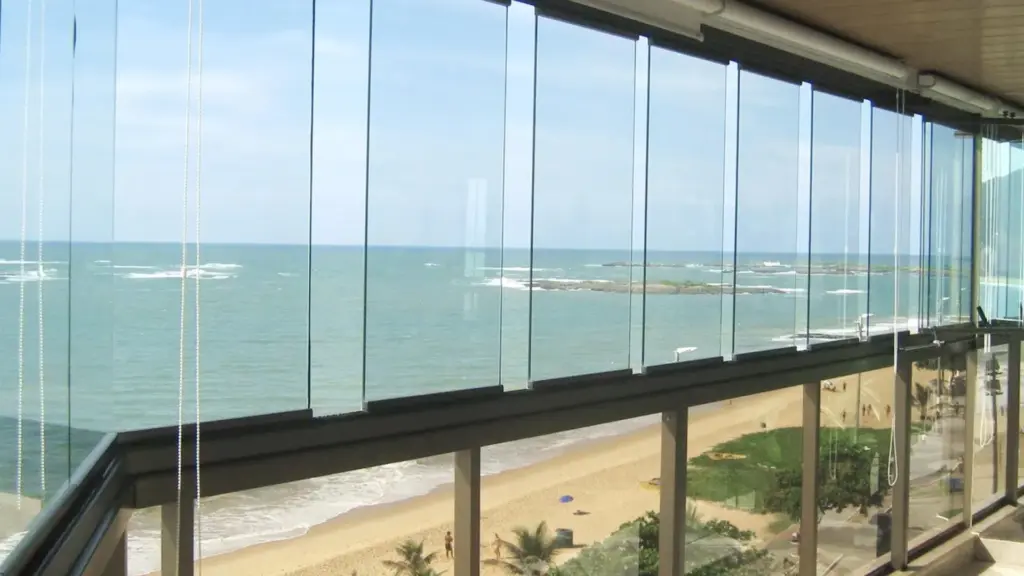 Passo a passo para lubrificar a cortina de vidro