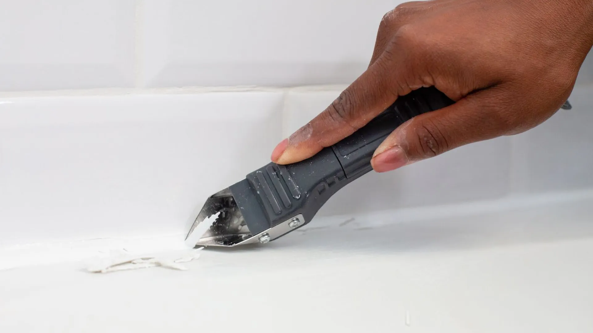 Qual o Melhor Produto para Tirar Silicone